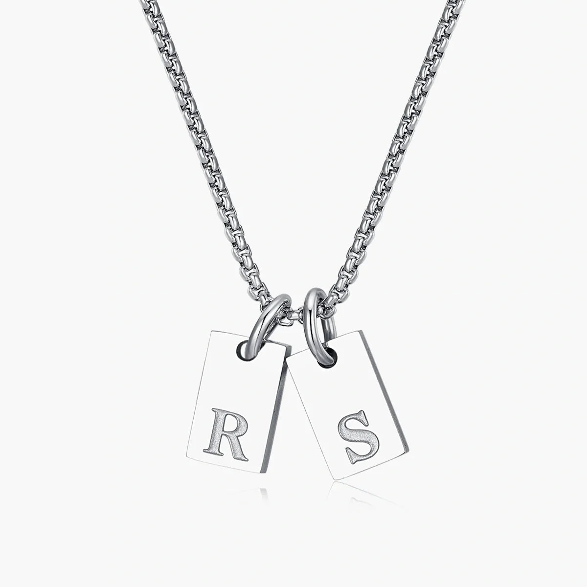 Kette mit Buchstaben