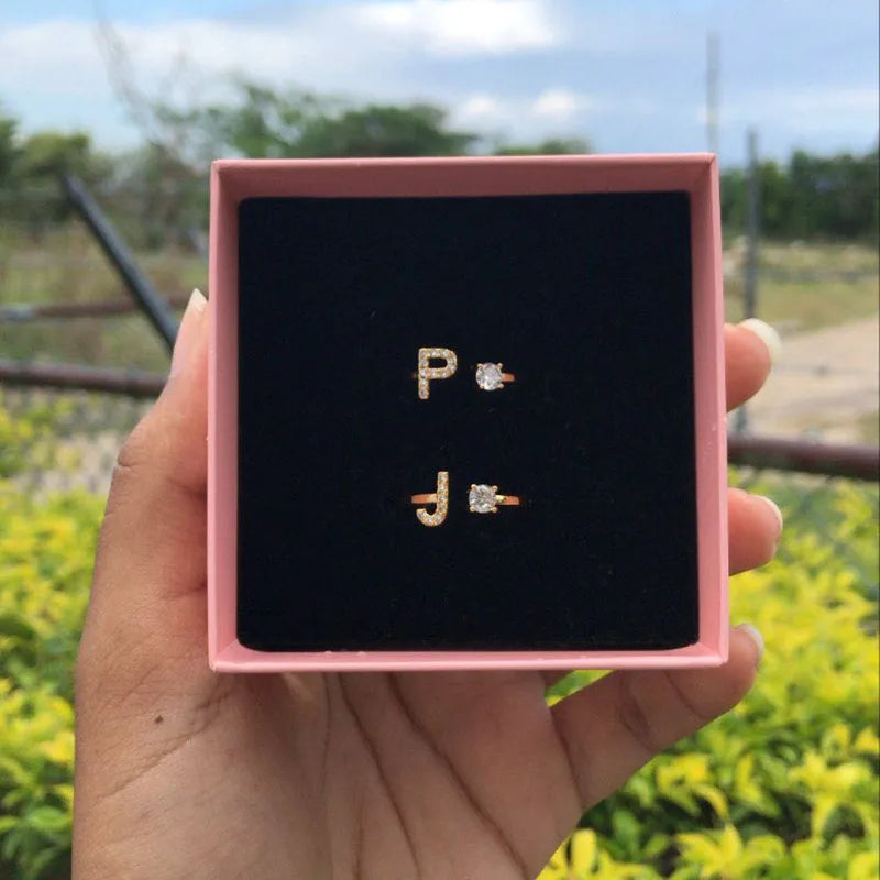 Luxuriöse Verstellbare Buchstabenringe mit Zirkonia